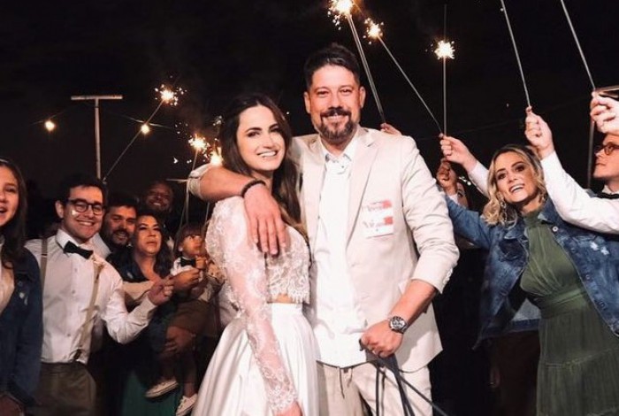 Mari Palma e Phelipe Siani se casaram, neste sábado, no interior de São Paulo