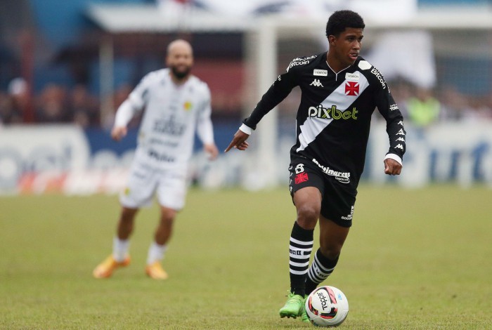 Partida entre Vasco e Brusque na cidade de Brusque pelo Campeonato Brasileiro B em 03 de setembro de 2022. Foto: Daniel RAMALHO/VASCO