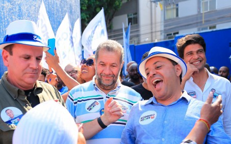 Rodrigo Neves visita a Portela e fala sobre investimentos em Cultura