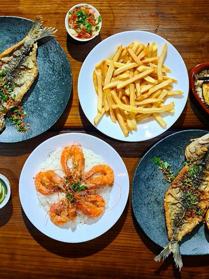 Churrasco do Rodrigo aposta no Peixe na Brasa entre outras opc'~oes de frutos do mar.