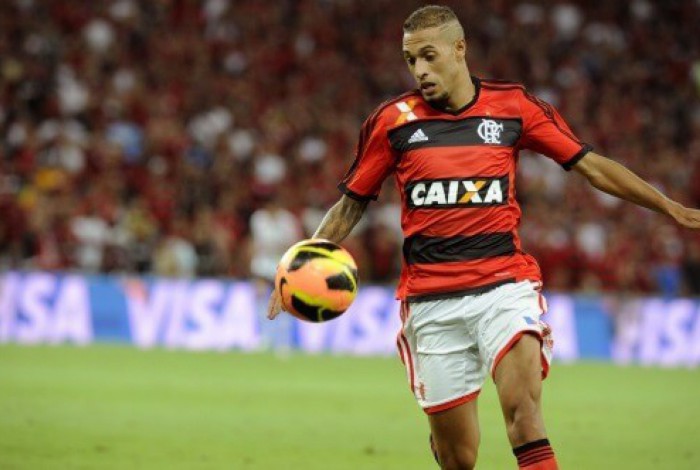 Paulinho foi um dos destaques do elenco do Flamengo de 2013