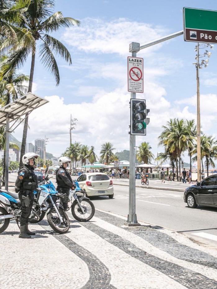 Policiais militares vão reforçar policiamento nos eventos e manifestações durante o feriado