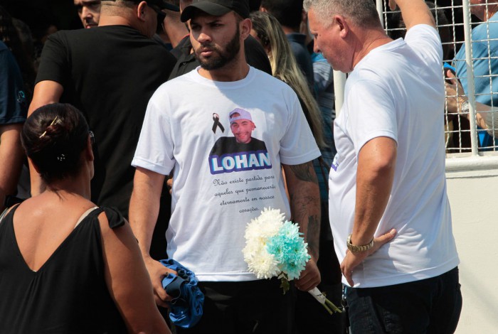 Na despedida, camisas estampavam o rosto de Lohan Pinheiro