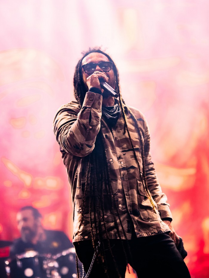 Marcelo Falc&atilde;o se apresenta na quadra da Mangueira