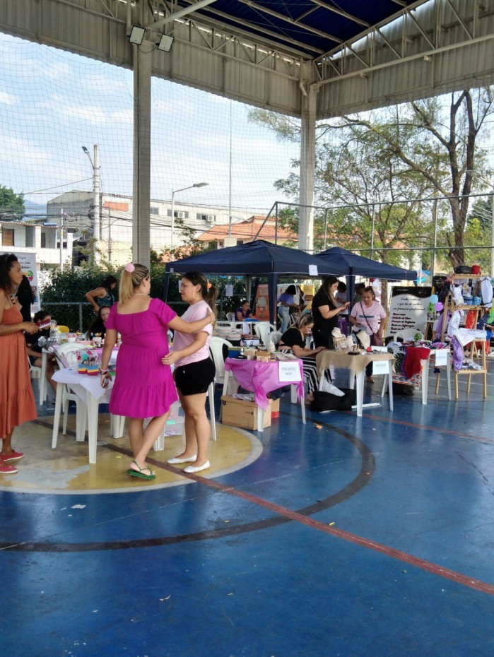 Pra&ccedil;a PEC recebeu a Feira de Oportunidades, mais um evento do 23&ordm; Anivers&aacute;rio de Mesquita 