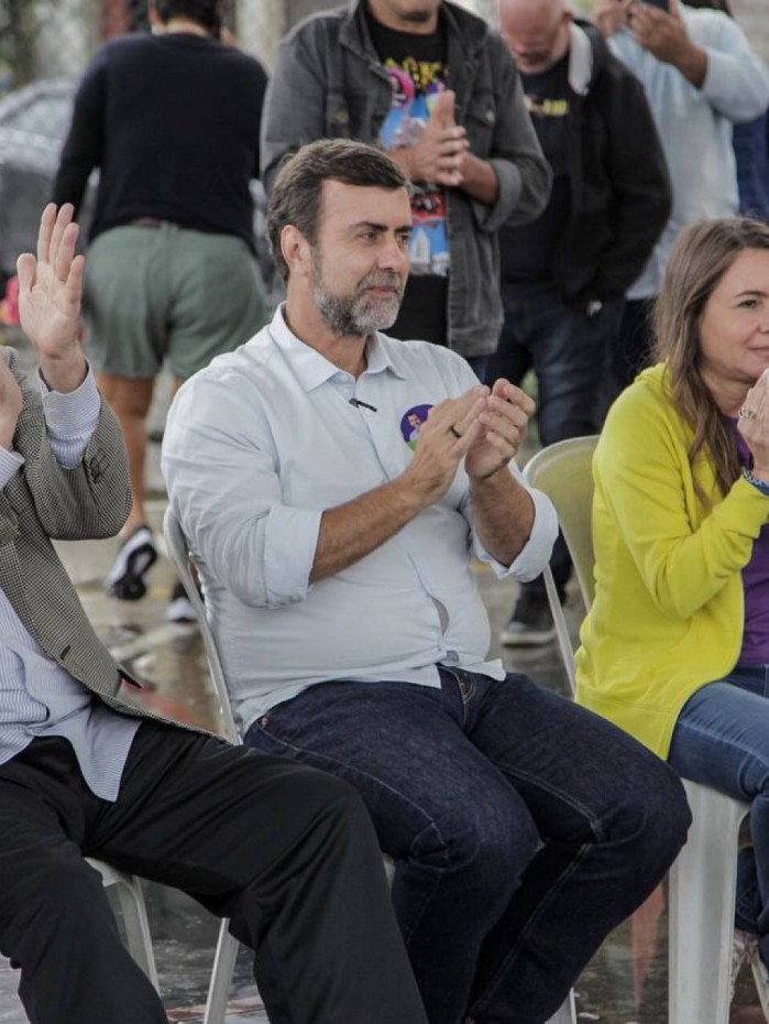 Freixo e Cesar Maia prometeram trabalhar em conjunto com munic&iacute;pios e o Governo Federal para reduzir o d&eacute;ficit habitacional