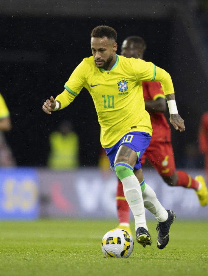Neymar leva o Brasil ao ataque no amistoso diante de Gana