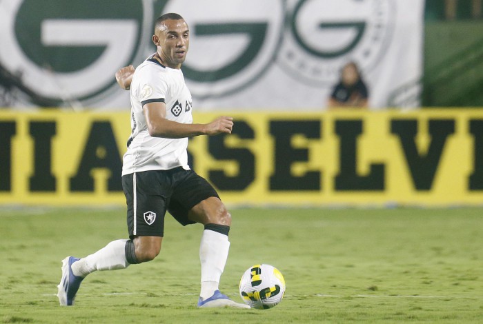 Marçal é um dos destaques do Botafogo
