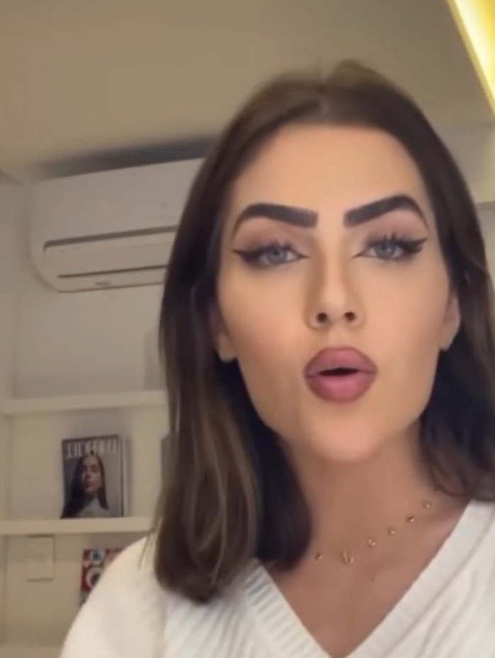 Jade Picon desabafa sobre críticas: 'Cuida do seu rosto que eu cuido do meu'