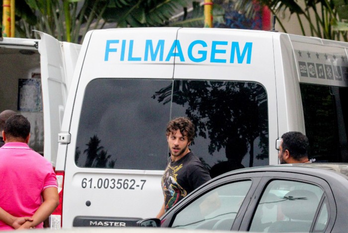 Chay Suede gravou novas cenas de 'Travessia'