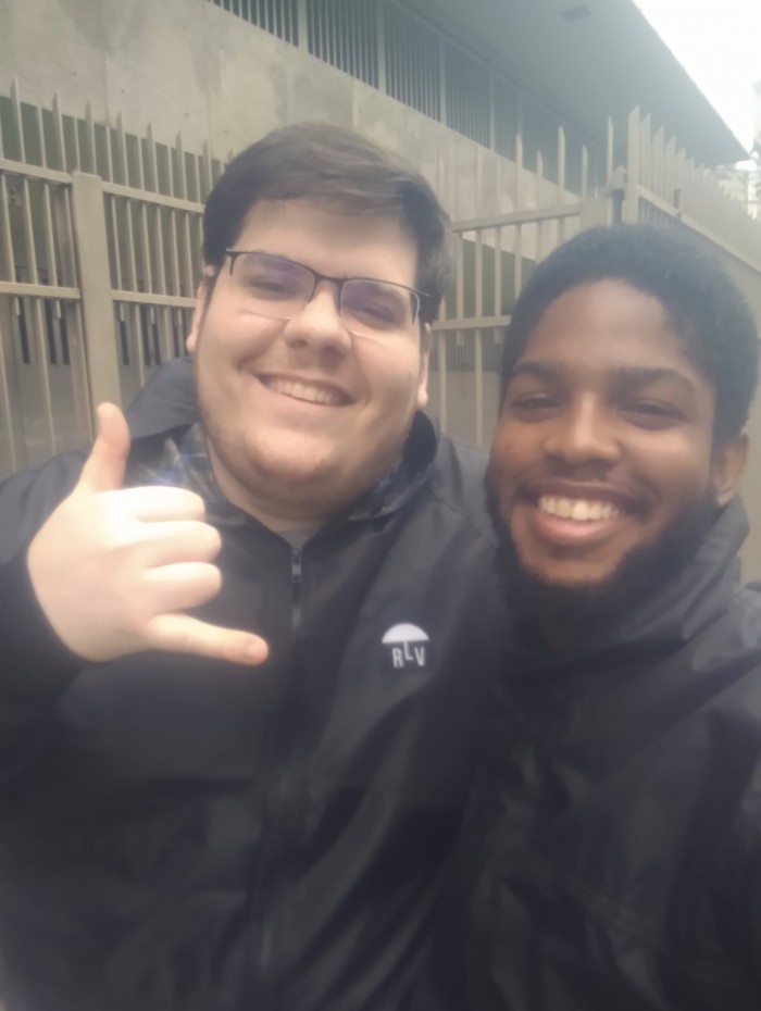 Entregador recebe pix de Casimiro e viraliza nas redes sociais