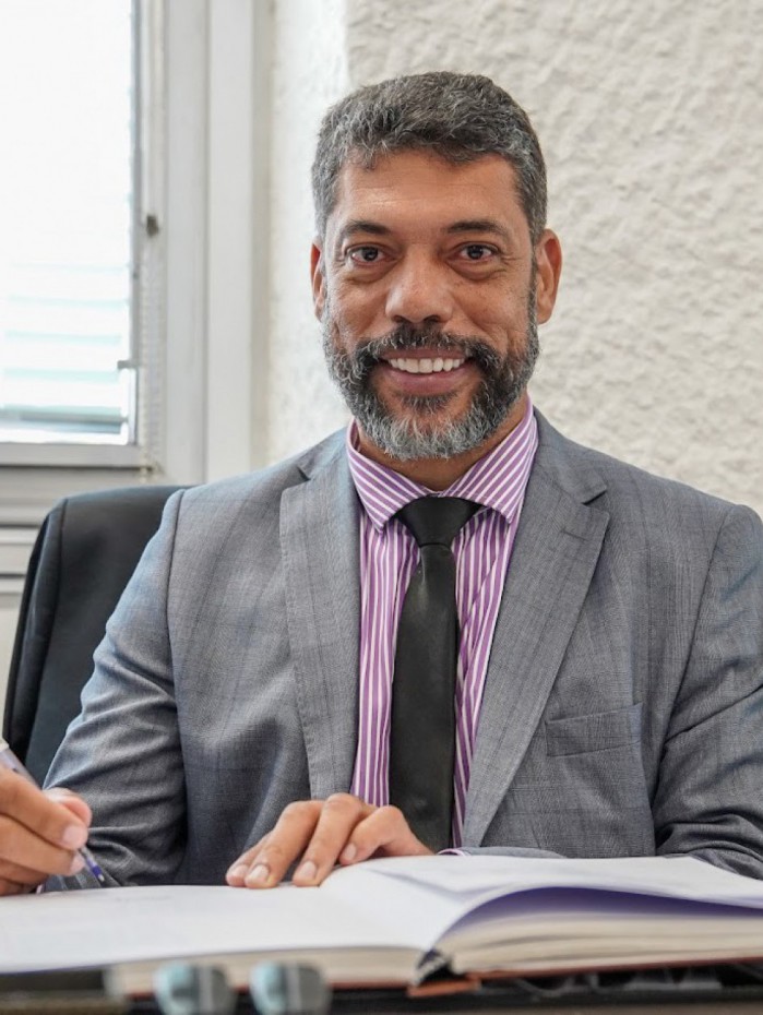 Recém empossado, Jari Oliveira assumiu lugar de Renan Ferreirinha, do PSD, que deixou a Alerj