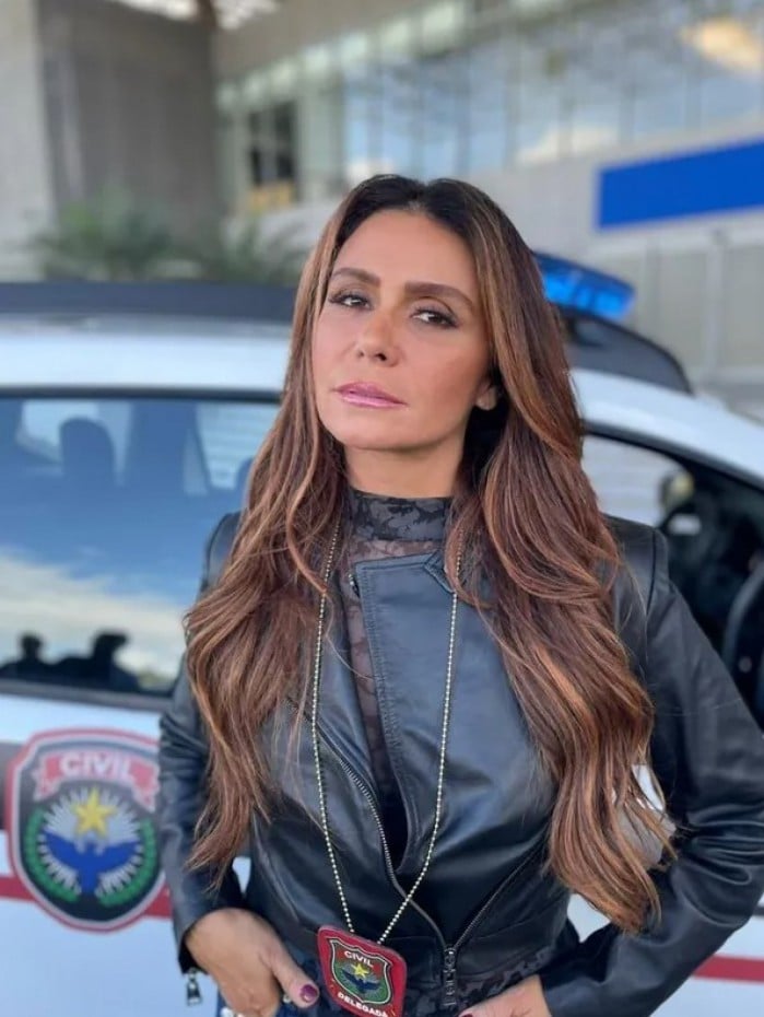 Giovanna Antonelli usa a ténica 'sun kissed hair' nos fios