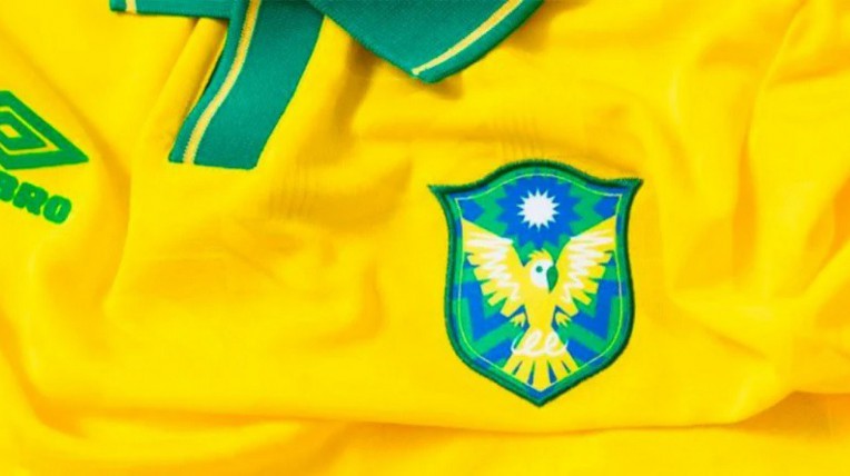 CBF decide processar Umbro por camisa inspirada na seleção brasileira de  1994, Esporte