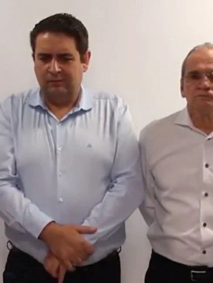 Os quatro prefeitos de cidades mineiras anunciaram desfilia&ccedil;&atilde;o do PSDB