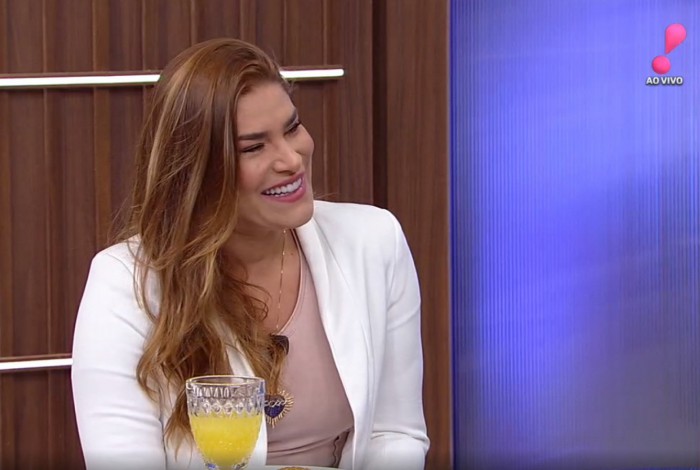 Priscila Fantin participou do programa 'Manhã do Ronnie'