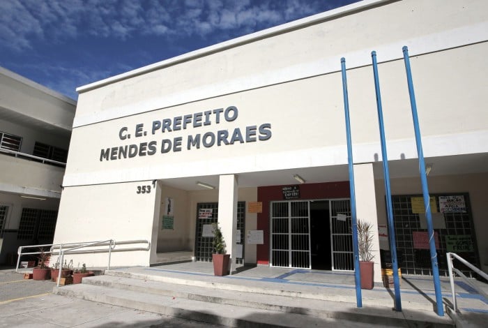 Professor do Colégio Estadual Prefeito Mendes de Morais, na Ilha do Governador, é investigado sobre assédio contra aluno