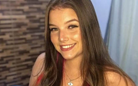 Jovem morre atropelada por Kombi no Vidigal; outra fica gravemente ferida