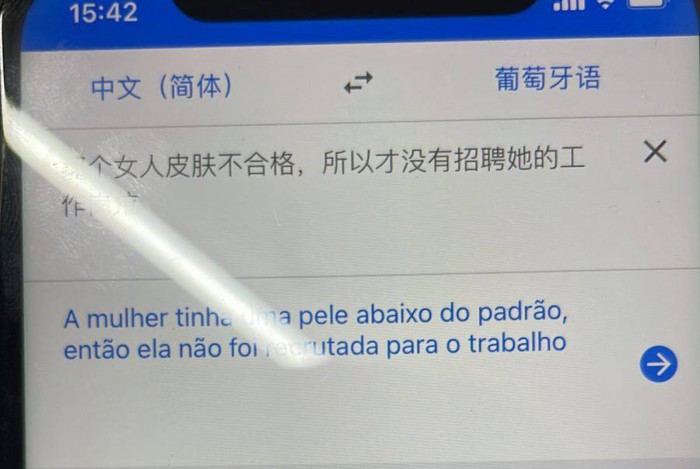Após ser questionados por policiais, ele traduziu a frase racista no Google Tradutor 