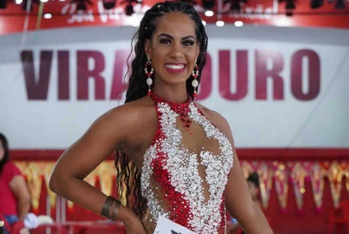 Veronica Fonseca - Instagram: @vejacominn 