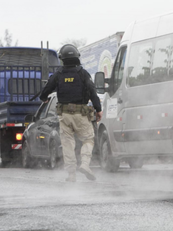 PRF informa que n&atilde;o h&aacute; mais bloqueios em rodovias federais