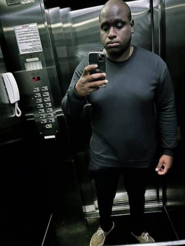 O PM Douglas Rosa da Silva foi socorrido no Hospital Louren&ccedil;o Jorge, mas n&atilde;o resistiu aos ferimentos