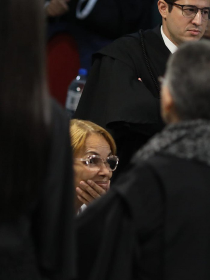 Flordelis e mais quatro r&eacute;us s&atilde;o julgados no Tribunal do J&uacute;ri, em Niter&oacute;i, desde a &uacute;ltima segunda-feira (7)