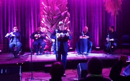 Ronaldinho do Cavaquinho encerra turnê, neste sábado, em Nova Iguaçu