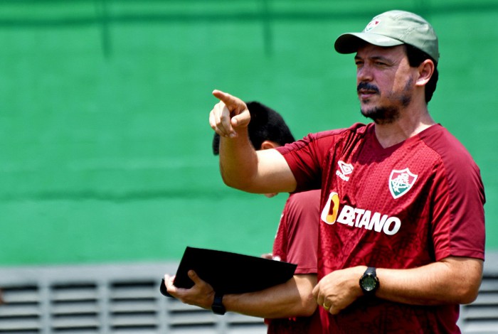 Fernando Diniz projeta passos do Fluminense em 2023