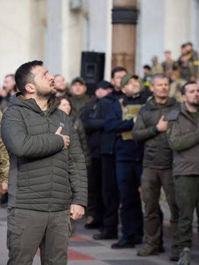 Zelensky em visita a cidade ucraniana anexada pela Rússia