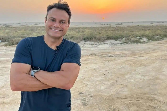 Eric Faria se pronuncia após empurrar homem ao vivo no Catar: 'Baita susto'