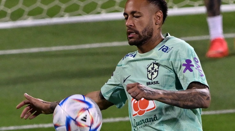 Veja os memes de Neymar no banco de reservas no jogo da seleção