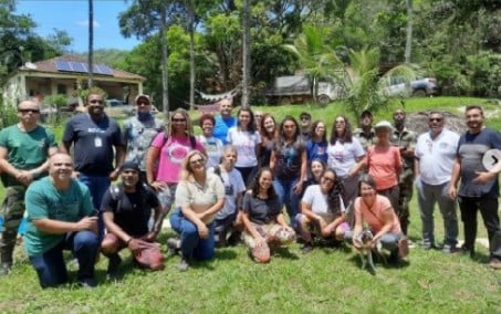 Guarda Ambiental da apoio a curso em APAS de Nova Iguaçu