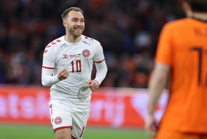 Eriksen volta a jogar pela Dinamarca