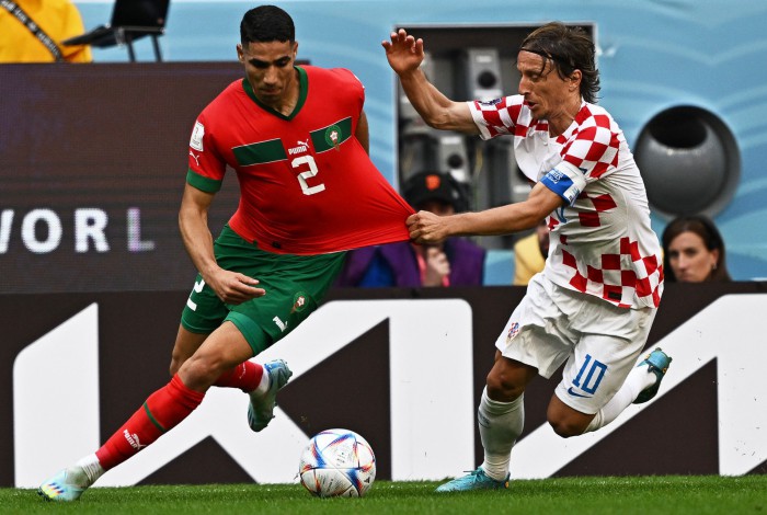 Na fase de grupos, Croácia de Modric e Marrocos, de Hakimi, ficaram no 0 a 0
