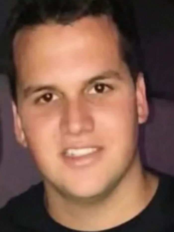 Jos&eacute; Eduardo Neves Cabral, filho do ex-governador S&eacute;rgio Cabral, foi solto nesta quinta-feira (15)