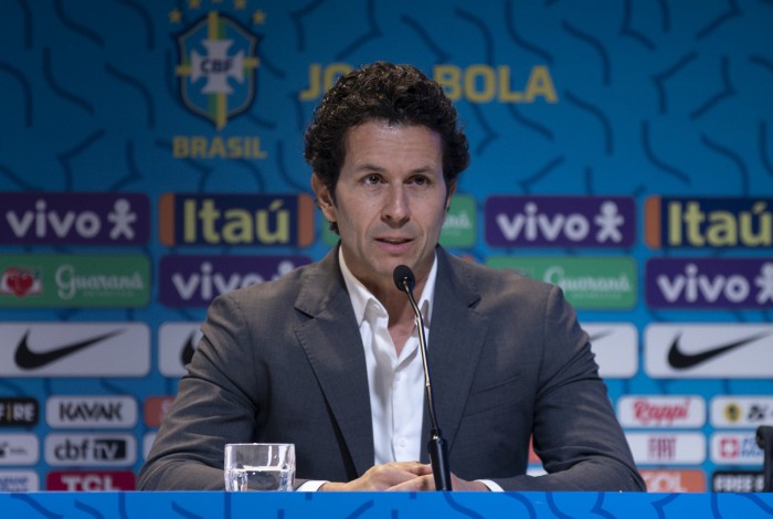 Rodrigo Lasmar, m&eacute;dico da Sele&ccedil;&atilde;o