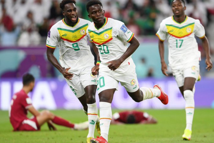 Boulaye Dia (9) e Bamba Dieng (20) - Senegal