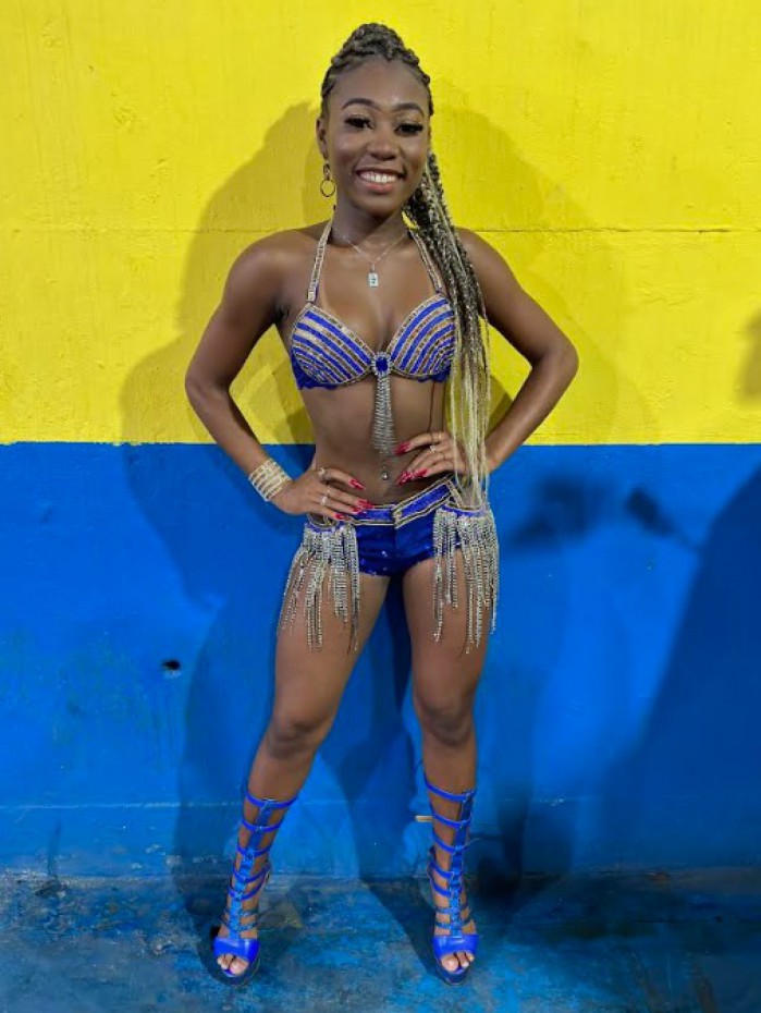 No Paraíso do Tuiuti já virou tradição promover passistas em musas e até rainha ou princesa de bateria. Para a próxima temporada, o destino não será diferente para Madu Vieira, de 19 anos