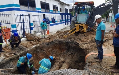 Concessionária aproveitou parada do Guandu para reparos em Nova Iguaçu