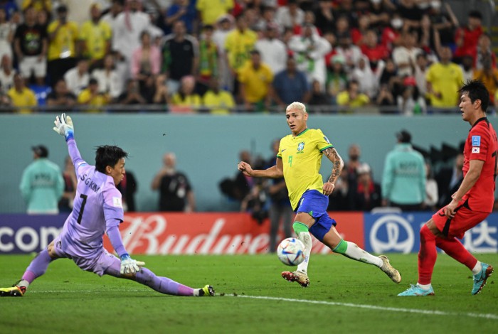 Seleção brasileira fez grande primeiro tempo e goleou a Coreia do Sul