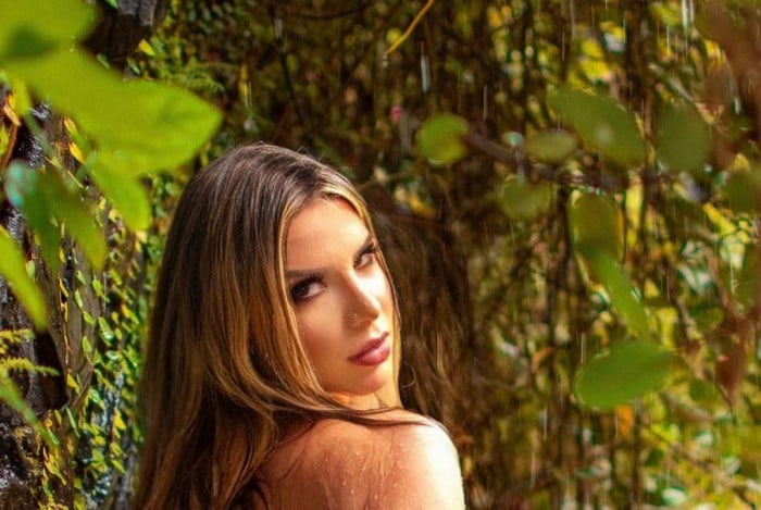 Caroline Aguiar - Instagram: @carolineaguiaroficial