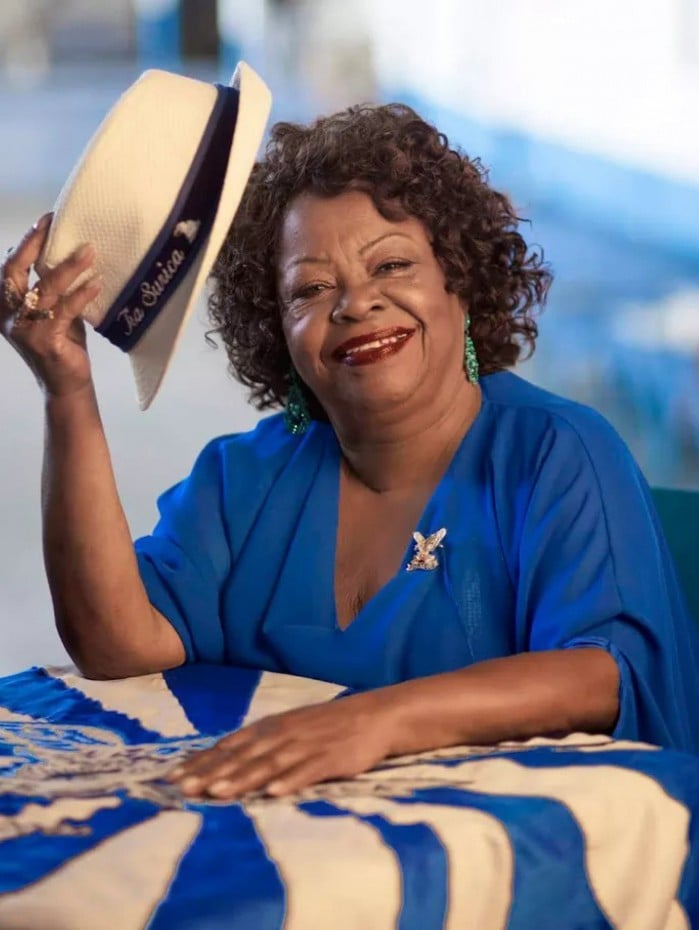 Tia Surica na Portela