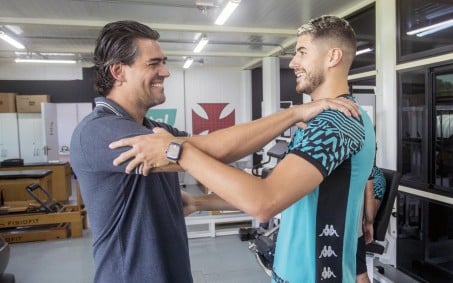 Vasco vive nova realidade com a SAF e fecha 2022 em dia com funcionários e jogadores