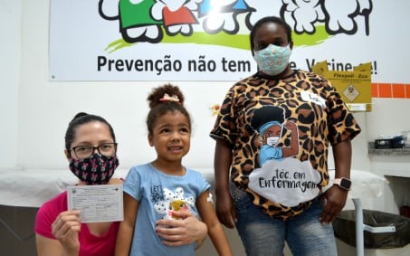 Resende começa a aplicar dose de reforço para crianças