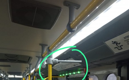 BRT tem ferro de sustentação e retrovisor furtados