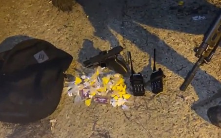 PM entra em confronto com grupo de criminosos e deixa um morto