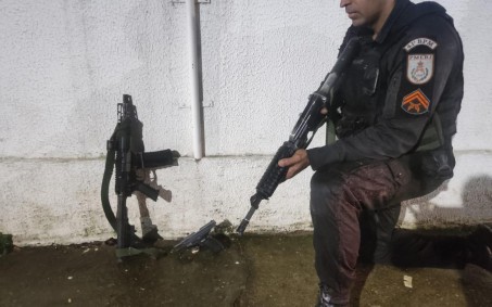 PM entra em confronto com grupo de criminosos na Zona Norte e deixa dois mortos