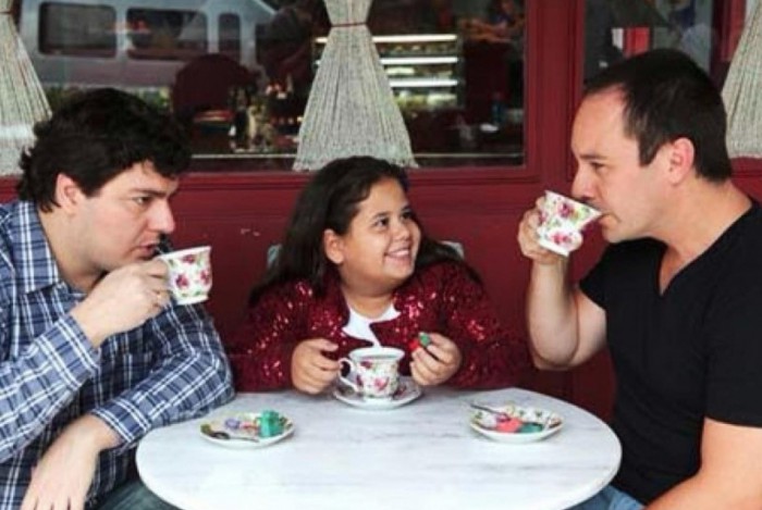 Karol Lannes nega que sua sexualidade foi influenciada pelos pais