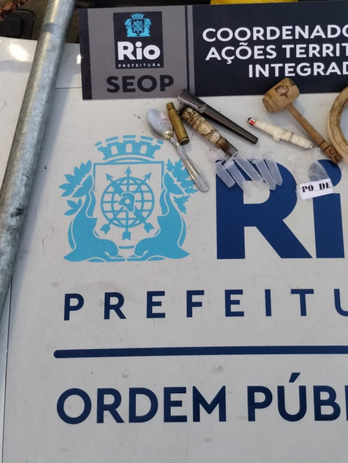 Apenas em janeiro foram encontrados 212 materiais perfurocortantes e 185 facas
